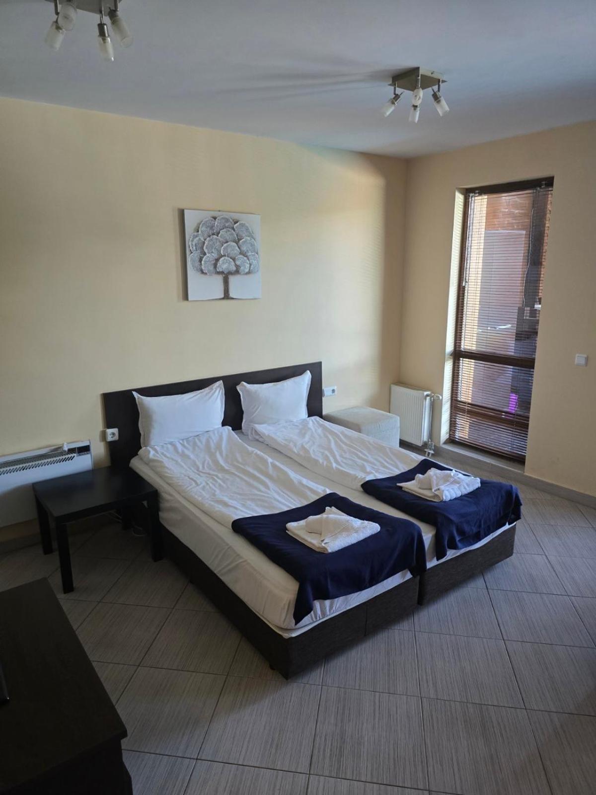 Apartment Paradiso